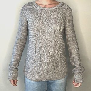 Long sleeve grey sweater
